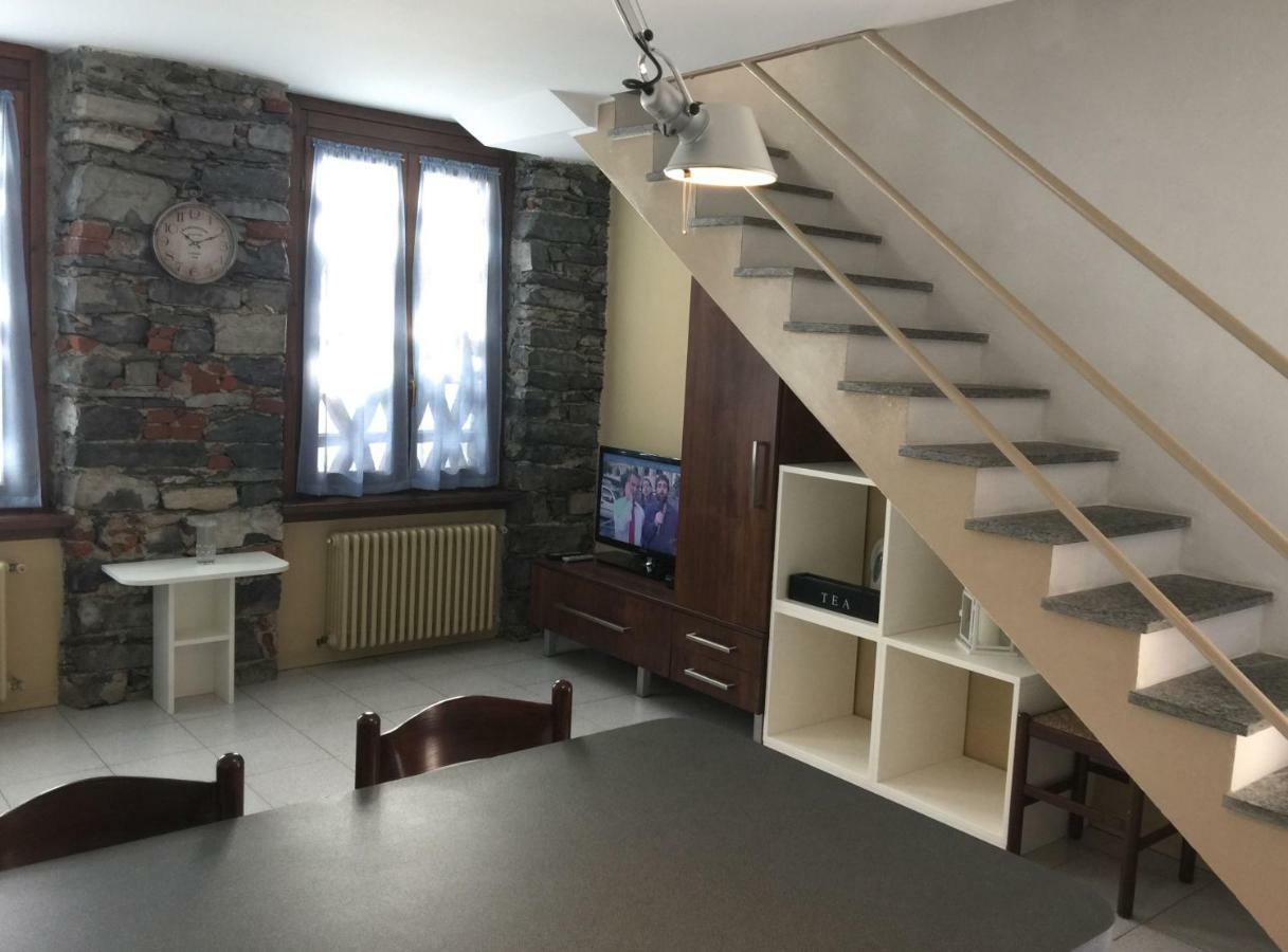 Iris 1 Lago Di Como Apartment Донго Екстериор снимка